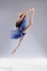 Blue Tutu Www Pelayogonzalez Com Dancer Samantha Vottari From Victor Ullate Ballet Blue Tutu Dance Poses Dance Pictures