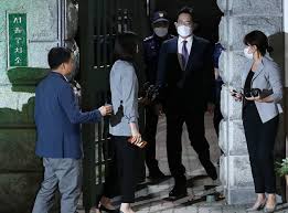 +45 이재용 부회장 법정 구속. ì´ìž¬ìš© êµ¬ì†ì˜ìž¥ ê¸°ê° ë‰´ ì‚¼ì„± íƒ„ë ¥
