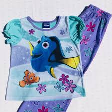 With help from her friends nemo and marlin, dory embarks on an epic adventure to find them. Disney Finding Dory Pajamas