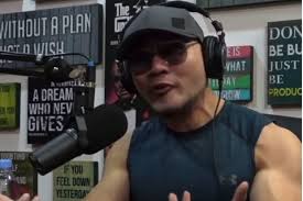 Mbak you memprediksi pada tahun ini hanya akan terjadi pergantian kabinet akibat situasi politik di indonesia yang memanas. Mpcqow Kfcxy M