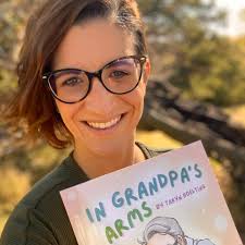 Connect with Author Taryn Hoelting