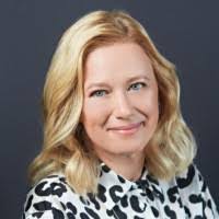 Lisa Bogner's Instagram, Twitter & Facebook