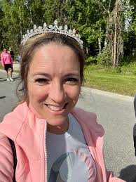 A tiara for all the Cancerian sisters...