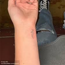 These are done in pencil and also in a dark color like triangles. Pin On Cute Tats