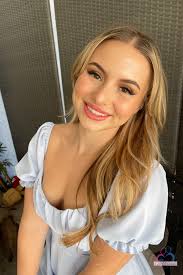 Aria Banks Set 405630 ATK Girlfriends - Bunny Lust