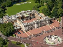 Queen victoria was the first monarch to adopt buckingham palace as her official residence in 1837. Festnahme In London Mann Dringt In Buckingham Palace Ein