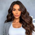 Katie Lacourse's Instagram, Twitter & Facebook