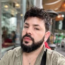 Michel Miranda's Instagram, Twitter & Facebook