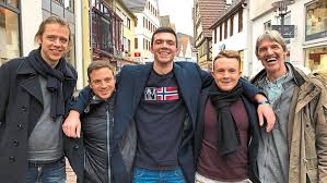 He was champion of czechoslovakia in 1973, 1979 and 1986 and won many international tournaments. Calw Keine Worte Die Luft Bleibt Weg Calw Schwarzwalder Bote