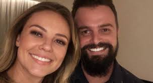 Oliveira dated brazilian actor and television host joaquim lopes from 2009 to 2015. Paolla Oliveira Fica Noiva Em Segredo E Pretende Se Casar Em 2021 Prisma R7 Keila Jimenez