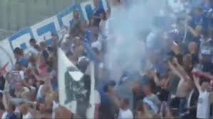 Gemeinsam zu hansa spielen zu fahren. Hansa Rostock Fans Display Osama Bin Laden Banner On 9 11 Metro Video