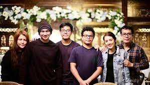 Kini, wina natalia merupakan istri sah mantan vokalis grup musik drive, anji. Keakraban Gista Putri Dengan Wina Natalia Mantan Istri Wishnutama