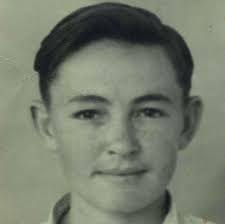 James Douglas Keeling of Eminence, Shannon Co, Missouri passed away last  week. Was a high school coach and principal. James' Keeling family has  lived in Missouri since the 1860s. He enjoyed boating,