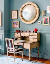 You can also add a rug or a carpet on the floor to give the office a soft look and comfortable look for the finishing touches. 25 Small Office Ideas Space Saving Solutions For Home Offices