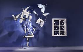 Come Along With Me And The Butterflies And Bees Retail Inspiratie Tours 2017 Inspiratie Trends En Ontwikkelingen In Wereldsteden Retail Retailconcept Retailstyling Etalages Etalage Tours