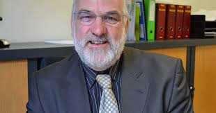 Jean-Roger Régnier Président du conseil local de développement (CLD) Rhône  Pluriel. « Définir un territoire pertinent pour peser face à Lyon »