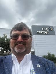 Danny Showers's Instagram, Twitter & Facebook