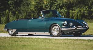 Rare 1966 Citroen Ds21 Decapotable By Chapron Is A Gorgeous Piece Of French History In 2020 Citroen Car Citroen Citroen Ds21