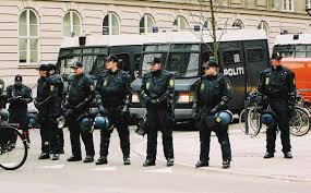 The special intervention unit) is the police tactical unit of the danish national police. Rigspolitiet Wikipedia