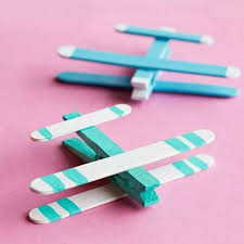 1001 Tutos Ultra Faciles Et Exemples D Activite Manuelle Facile 3 5 Ans Artisanat De Garderie Artisanat D Avion Activite Manuelle Facile