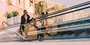 Vibrant economy hotel, open to everyone. Rhone Voici La Liste Des Centres Commerciaux Et Magasins Fermes Radio Scoop