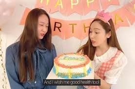 Lisa blackpink berasal dari bangkok, thailand yang lahir pada 27 maret 1997. Jennie Blackpink Diduga Rayakan Ultah Jessica Jung Fans Heboh Matamata Com