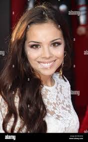 Angela Moreno's Instagram, Twitter & Facebook