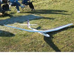Fiberglass forward fuselage with a roiled plywood tail cone. Windrifter Craft Air Dynaflite Rcu Forums