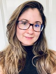 Caitlin Fish's Instagram, Twitter & Facebook