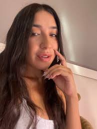 Người yêu cũ của tôi nói tôi khá xấu xí, phải không? 🥺💕