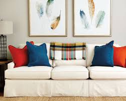 Guide To Choosing Throw Pillows How To Decorate Living Room Color Schemes Throw Pillows Living Room Decor