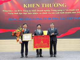 Họp Đại Hội Đảng Ra Quyết Định Giảm Thời Gian Làm Việc Tăng Lương Công Nhân Viên Chức