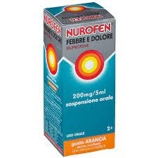 La tacca da 2,5 ml corrispondente a 50 mg di ibuprofene e la tacca da 5 ml corrispondente a. Nurofen Fever And Pain 200 Mg 5 Ml Ibuprofen Oral Suspension Strawberry 100 Ml Adekad