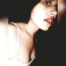 Leslie Escobar (@LessRetamozo)