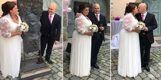 Brautkleider, kleider für hochzeitsgäste, abendkleider, abiballkleider und mehr. Brautkleid Plus Size Hier Findet Ihr Wahrhaft Zauberhafte Curvy Brautmode