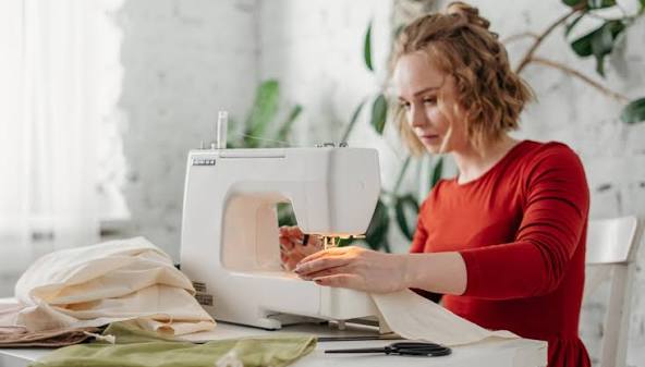 Tailoring course — sewing machine and stitching practice
