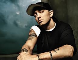 Trotz einer harten kindheit, drogenproblemen und vielen hürden im laufe seiner karriere hat es eminem aka slim shady zu . Eminem Eminem Fan
