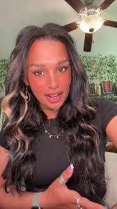 Gina Goad's Instagram, Twitter & Facebook