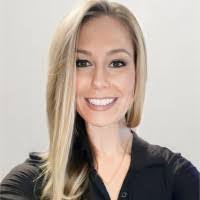 Lisa Junker's Instagram, Twitter & Facebook