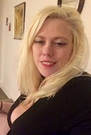 Starr Bennett's Instagram, Twitter & Facebook