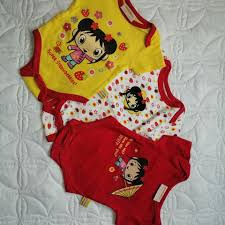 Ficus microcarpa, also known as chinese banyan, malayan banyan, indian laurel, curtain fig, or gajumaru (ガジュマル), is a tree in the fig family moraceae.it is native in a range from china through tropical asia and the caroline islands to australia. Hilli Fruits Home Facebook