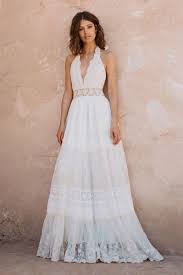 Wir haben die besten hochzeitskleider 2021 im angebot. Weicher Sand Unter Den Fussen Eine Sanfte Brise In Den Haaren Und Meeresrauschen In Den Ohren Traumst Du A Hippie Hochzeitskleid Kleid Hochzeit Strandhochzeit