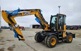 JCB JS260LR Excavator