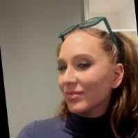 Liza Collins's Instagram, Twitter & Facebook