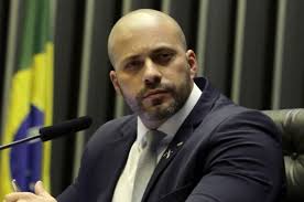 STF forma maioria e cassa Daniel Silveira