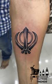 Khalsa Guru Tattooist Tattoo Done By Tattoo Trends Bangalore 9632311762 Tattoo Trends Tattoos Triangle Tattoo