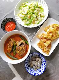 Okey resepi ni aku guna separuh ekor ayam k. Resepi Kari Ikan Tongkol Simple