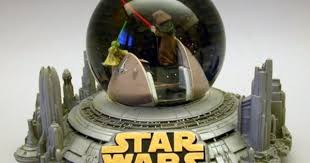 Star Wars Snow Globes Star Wars Yoda Vs Sidious Snow Globe Snow Globe Obsession Snow Globes Globe Snowglobes