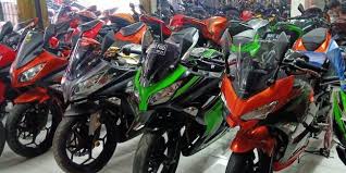 Kenapa harga motor bekas selalu lebih murah? Imej Motor Sport Kuat Ninja 250 Bekas Lebih Laris Daripada Cbr Otosia Com