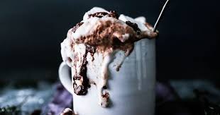 Hazelnut Crunch Hot Chocolate With Raw Cacao Swoon Food Hot Chocolate Recipes Chocolate Recipes Christmas Food